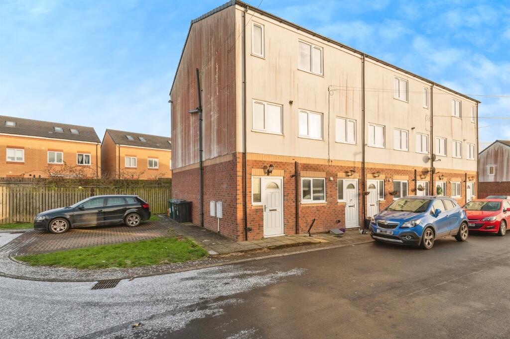 Additional property image - Wellington Court, Bradford
