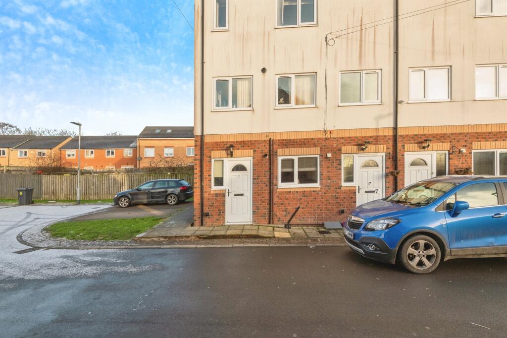 Additional property image - Wellington Court, Bradford