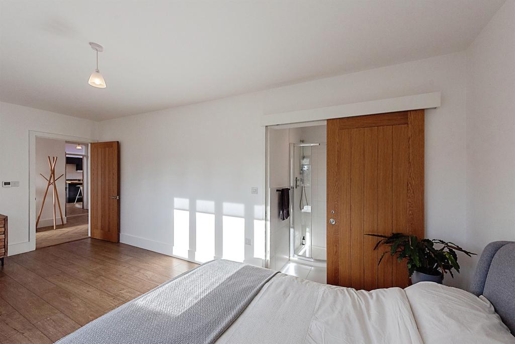 3 bedroom detached bungalow for sale in Scotts Lane, Brookville