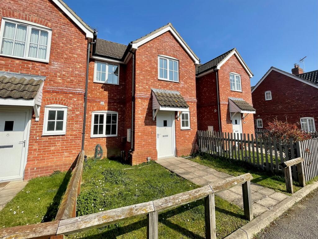 2 bedroom terraced house for sale in Old School Close, Feltwell