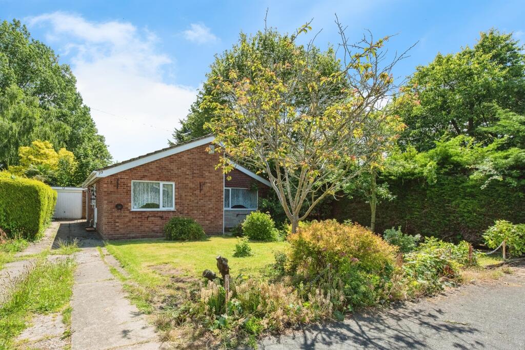 3 bedroom detached bungalow for sale in Angerstein Close, Weeting, Brandon, IP27
