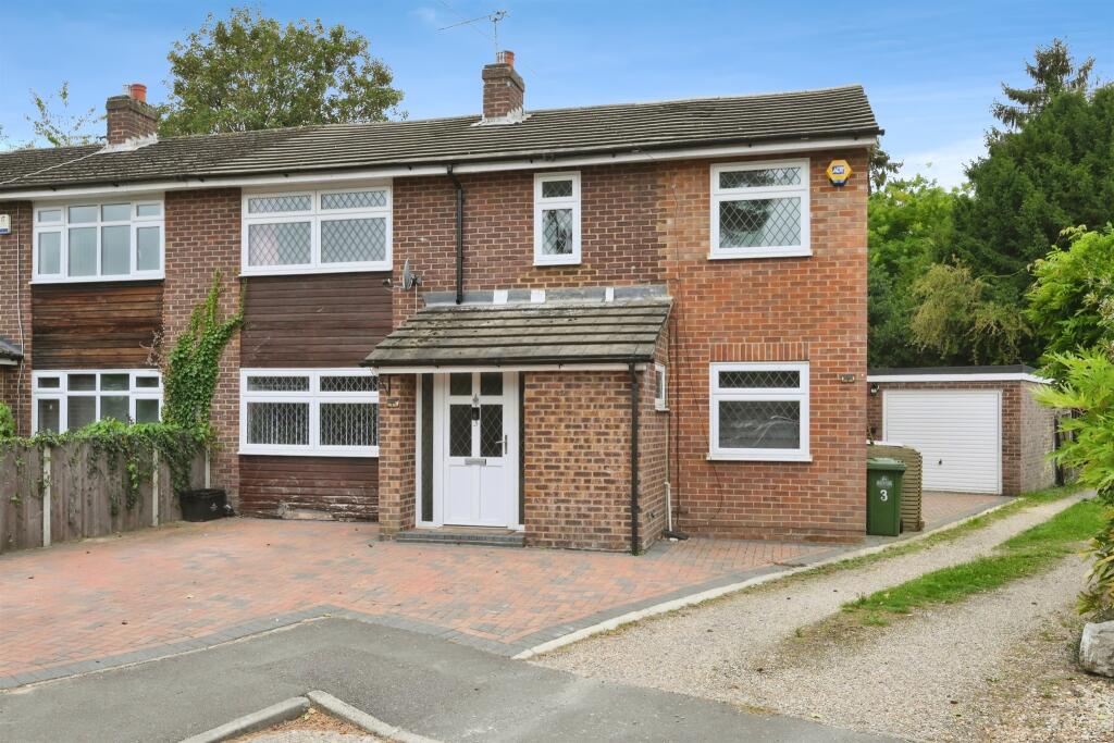 Main image of property: Elgin Road, Broxbourne