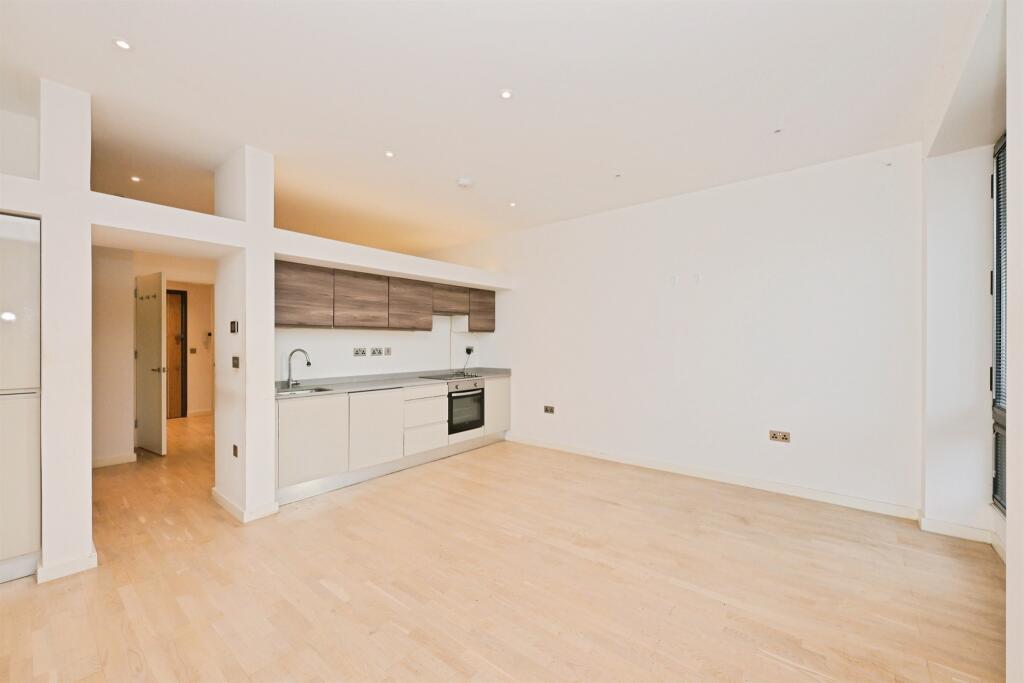 Main image of property: High Road, Broxbourne