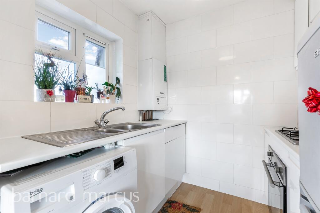Additional property image - Mitcham Park, Mitcham