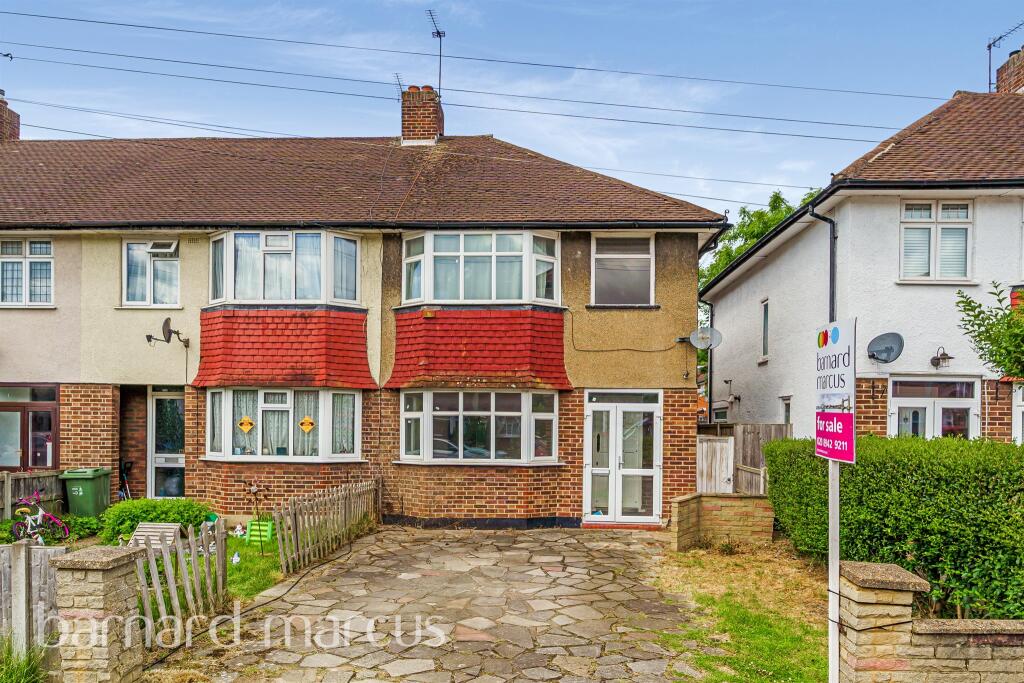 Main image of property: Chatsworth Gardens, New Malden
