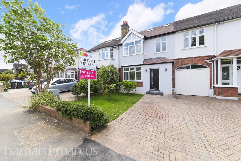 4 bedroom semidetached house for sale in Clarence Avenue, New Malden, KT3