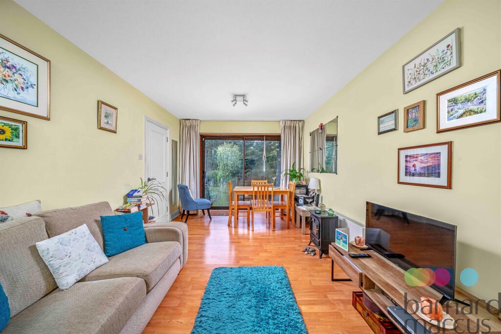 Main image of property: Avenue Road, London