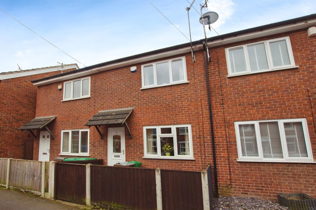 2 bedroom terraced house for sale in Vernon Avenue, Old Basford