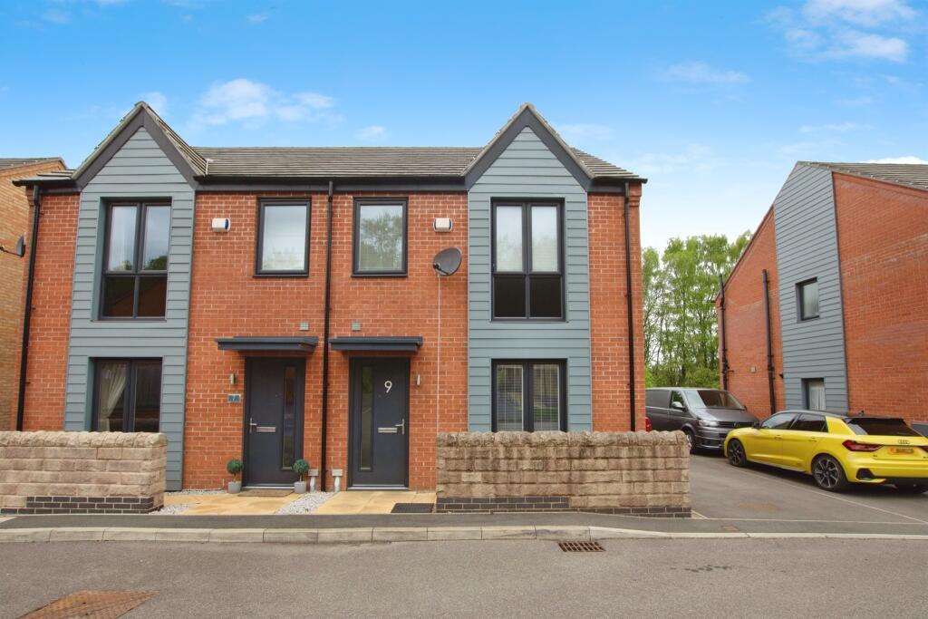 Main image of property: Country Crescent, Bestwood Village, Nottingham