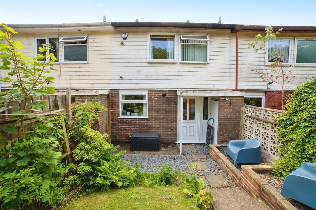 Main image of property: Cairns Close, Nottingham