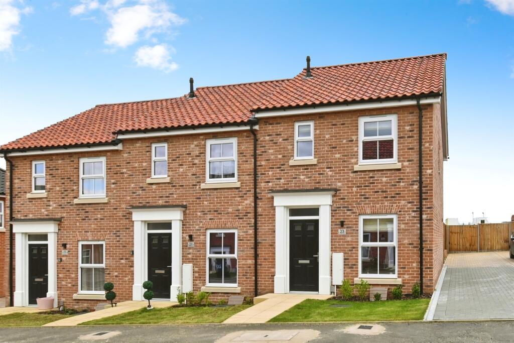 2 bedroom end of terrace house for sale in Bedingfield Road, Bungay, NR35