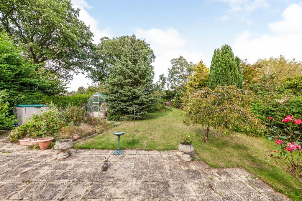 3 bedroom detached bungalow for sale in Newgate, Kirby Cane, BUNGAY, NR35