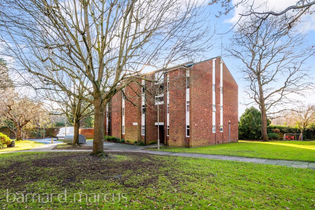 Main image of property: Arnewood Close, London
