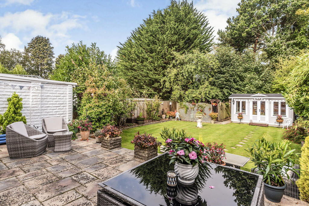 Additional property image - Matlock Road, Caterham