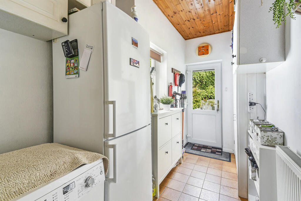 Additional property image - Matlock Road, Caterham