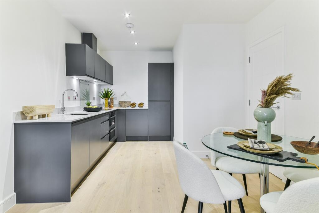 Additional property image - Russell Hill Road, Purley