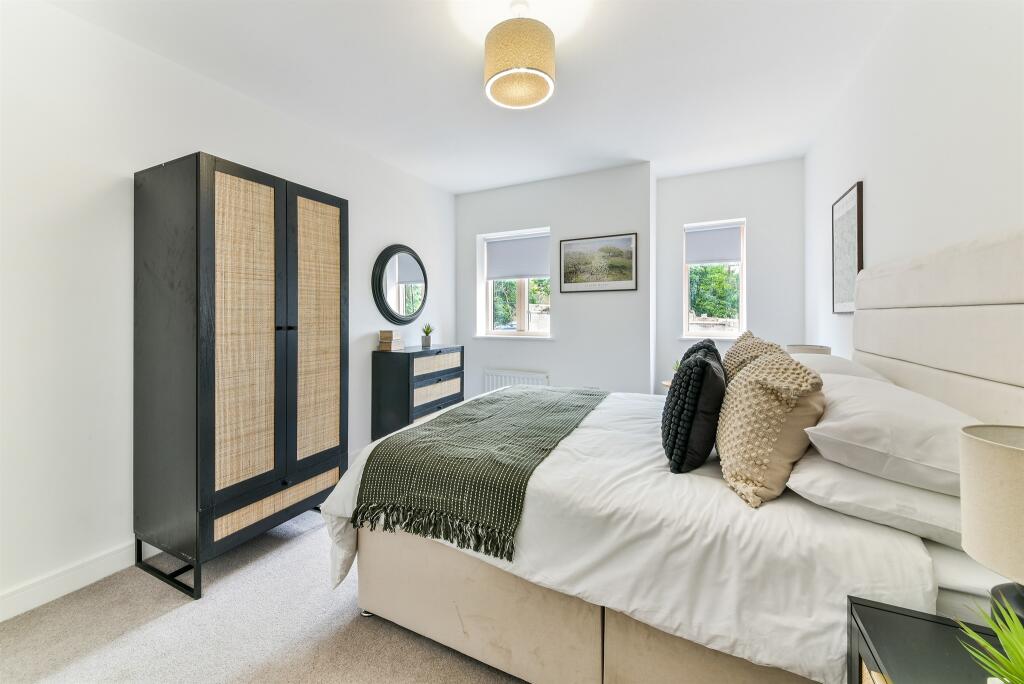 Additional property image - Russell Hill Road, Purley