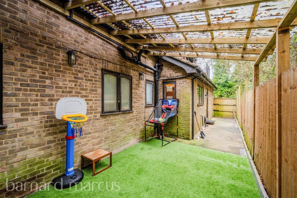 Additional property image - Stuart Road, Warlingham