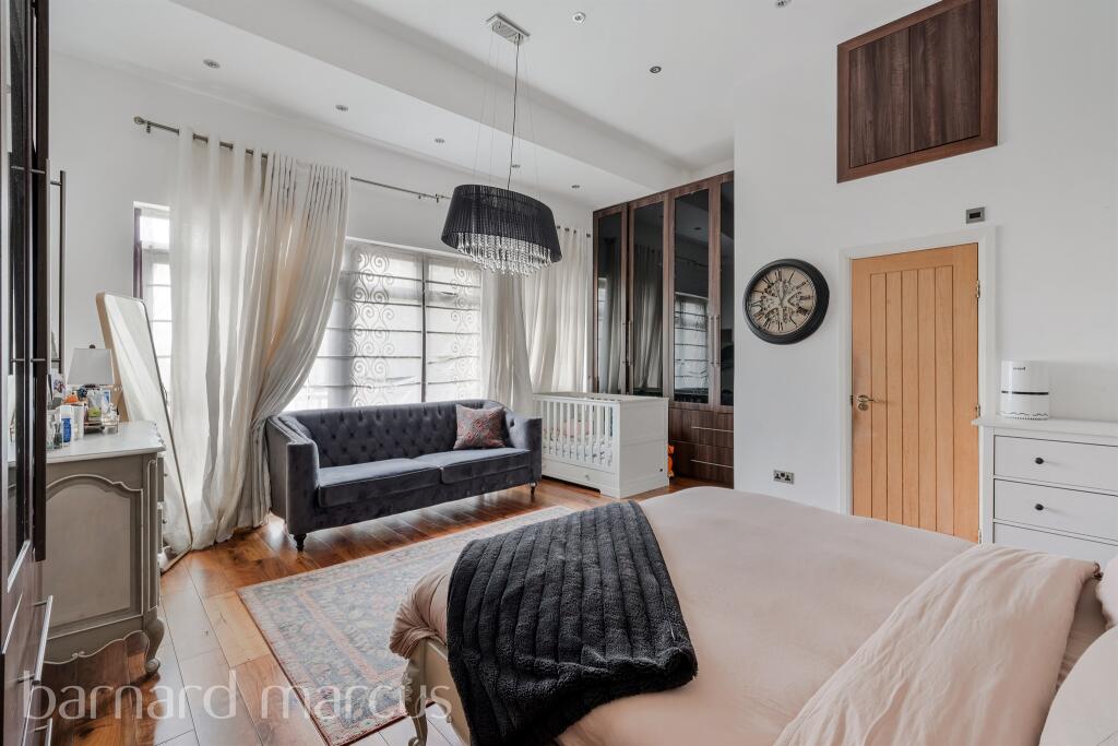 Additional property image - Stuart Road, Warlingham