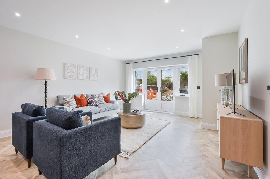 Additional property image - Hillbury Road, Warlingham