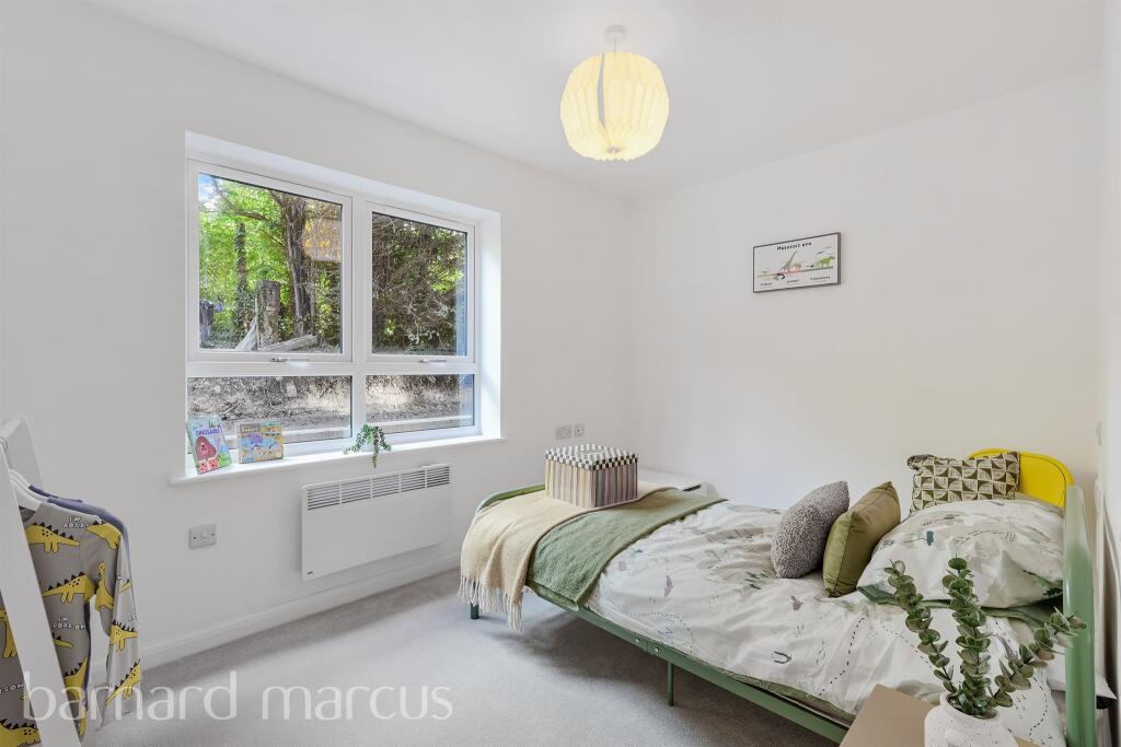 Additional property image - Purley Downs Road, South Croydon