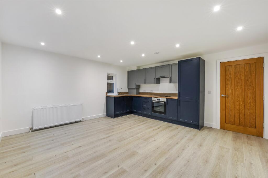 Additional property image - Kingswood Way, South Croydon