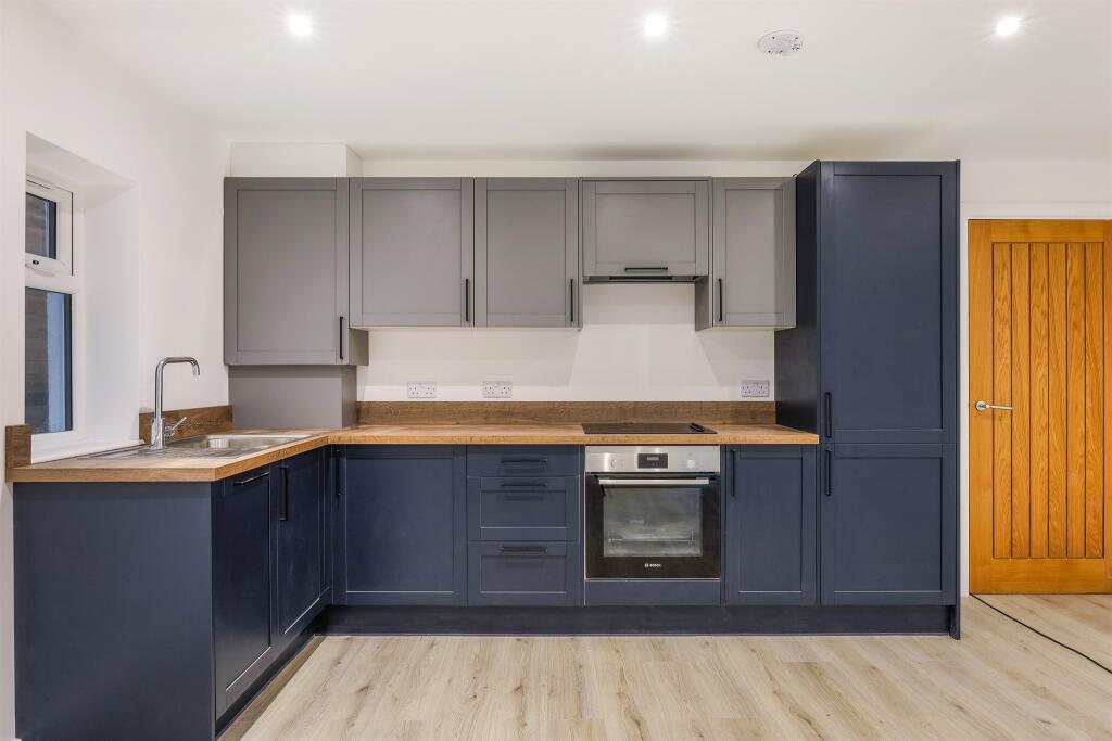 Additional property image - Kingswood Way, South Croydon