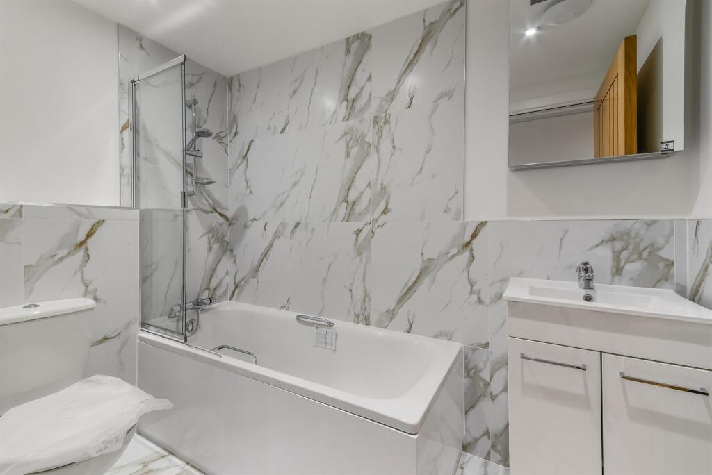 Additional property image - Kingswood Way, South Croydon