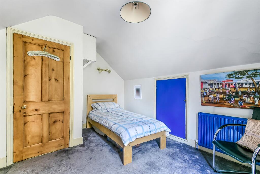 Additional property image - South Park Hill Road, South Croydon