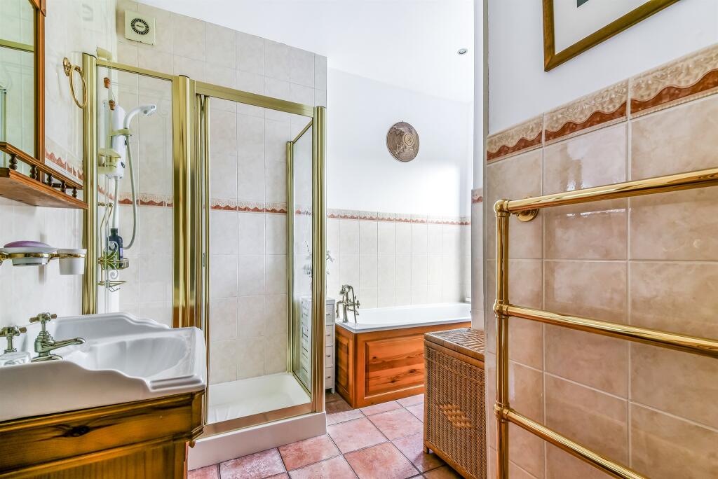 Additional property image - South Park Hill Road, South Croydon