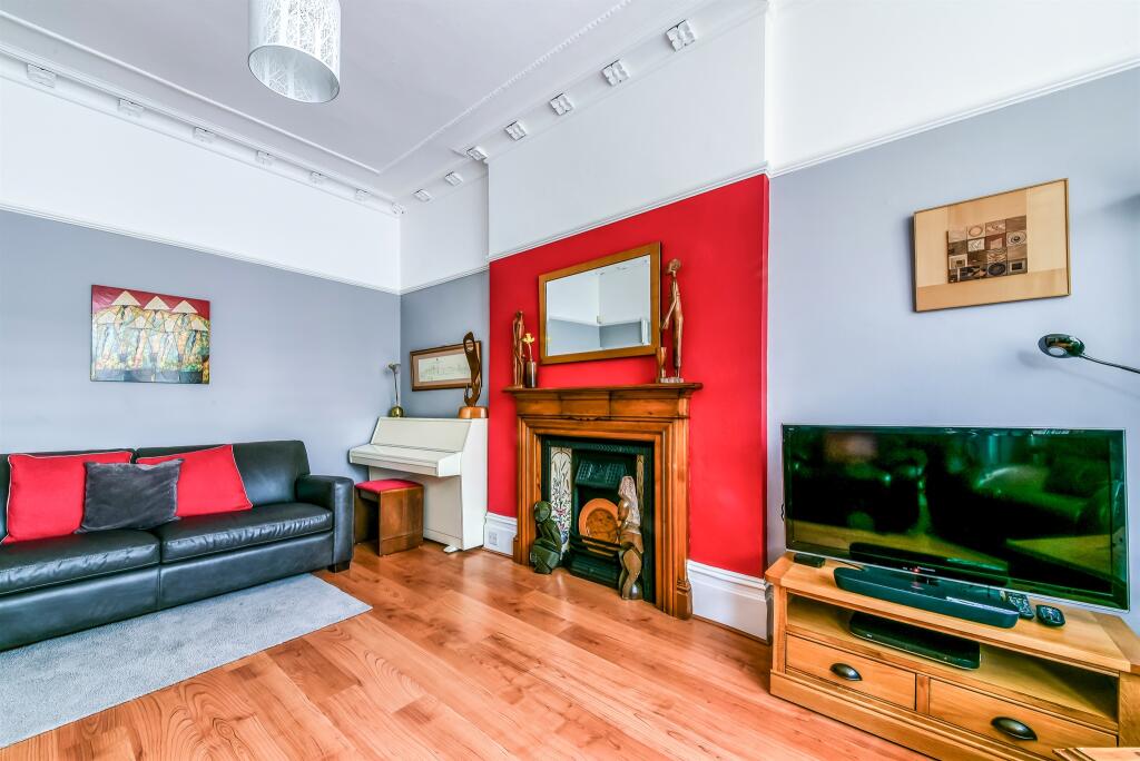 Additional property image - South Park Hill Road, South Croydon