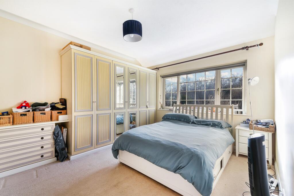 Additional property image - Farley Road, South Croydon