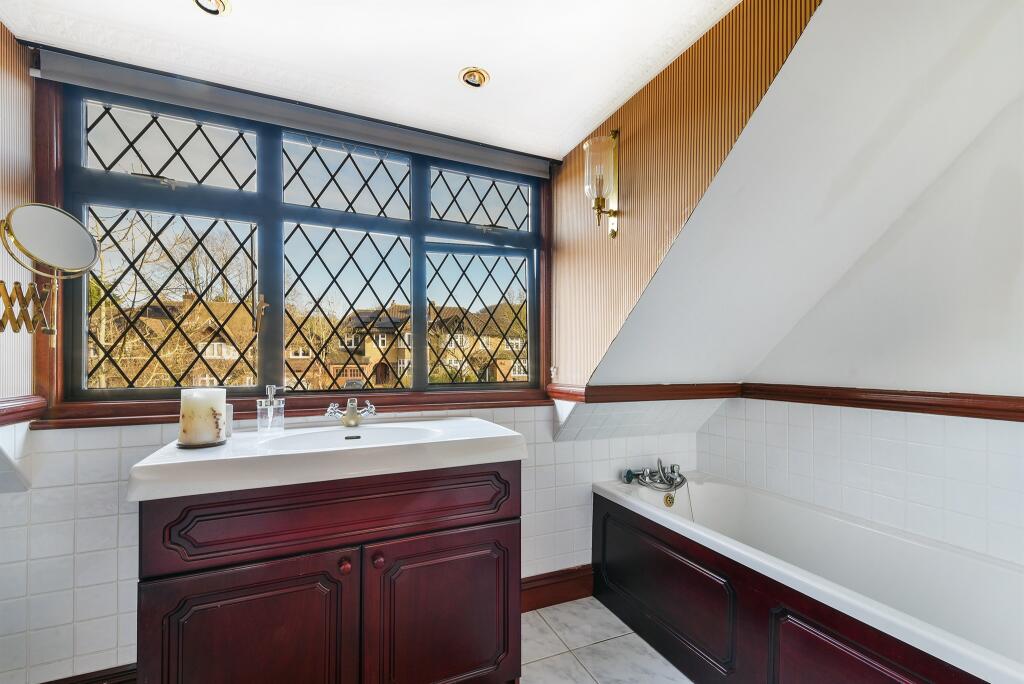 Additional property image - Farley Road, South Croydon