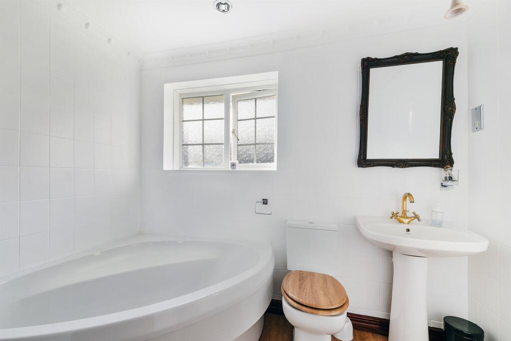 Additional property image - Farley Road, South Croydon