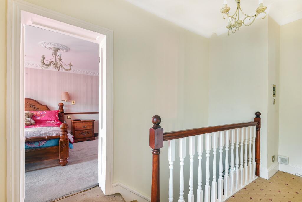 Additional property image - Farley Road, South Croydon