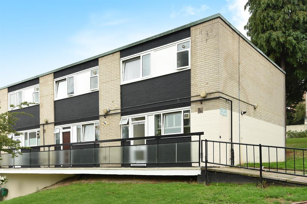 3 bedroom flat for sale in Whitlock Drive, Southfields, SW19