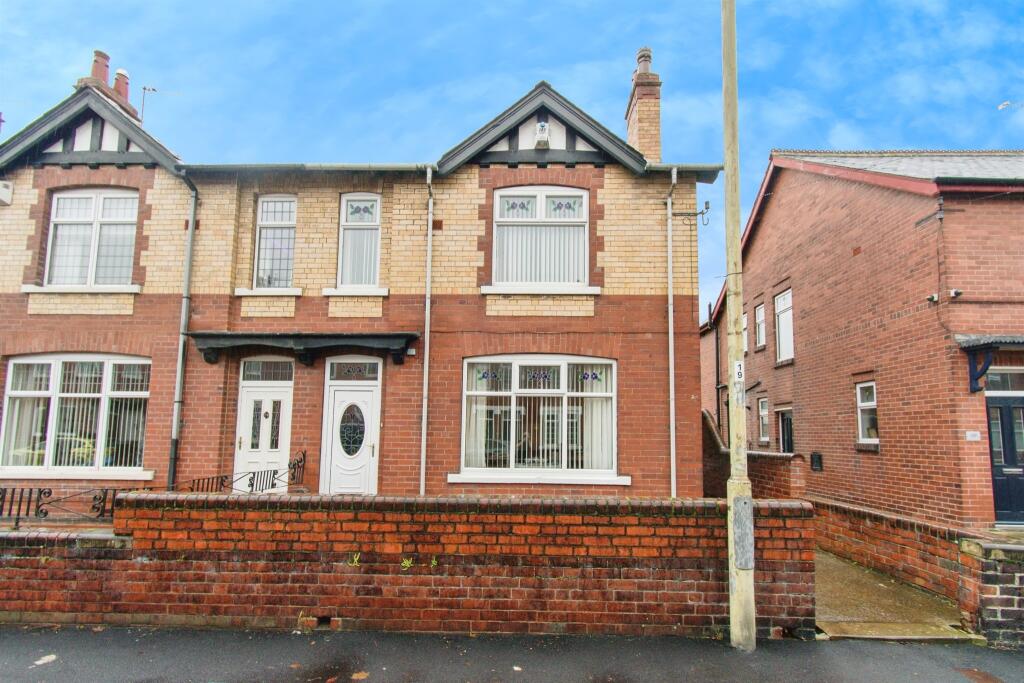 Main image of property: Smawthorne Lane, CASTLEFORD