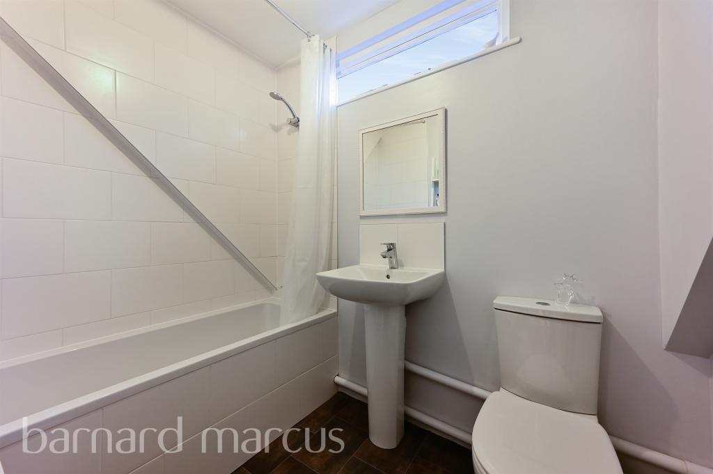 1 bedroom apartment for sale in Balaclava Road, Surbiton, KT6
