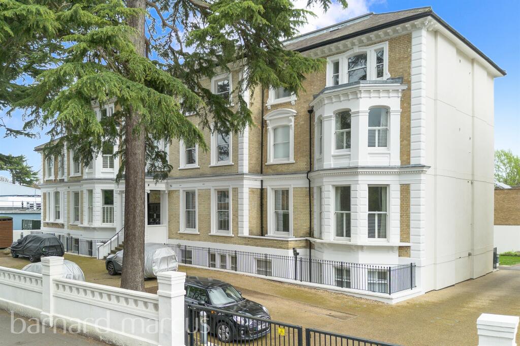 2 bedroom flat for sale in Langley Road, Surbiton, KT6