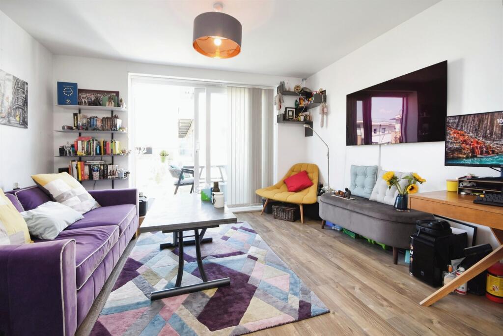 Additional property image - Watson Heights, City Centre, Chelmsford