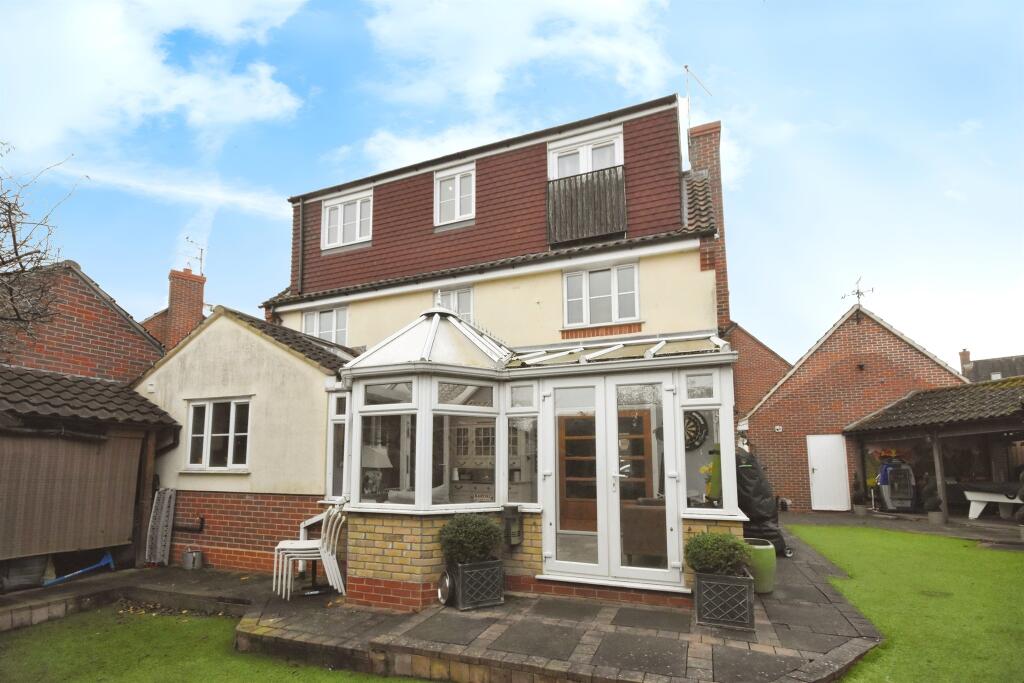 Additional property image - Samuel Manor, Chelmer Village, Chelmsford