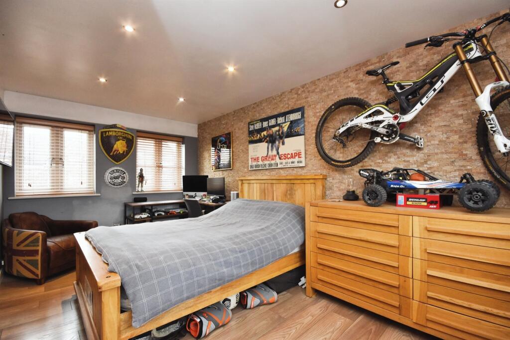 Additional property image - Samuel Manor, Chelmer Village, Chelmsford