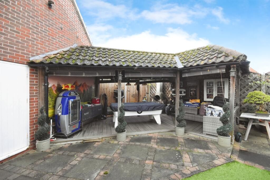 Additional property image - Samuel Manor, Chelmer Village, Chelmsford