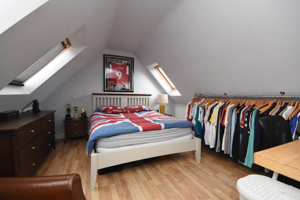 Additional property image - Samuel Manor, Chelmer Village, Chelmsford