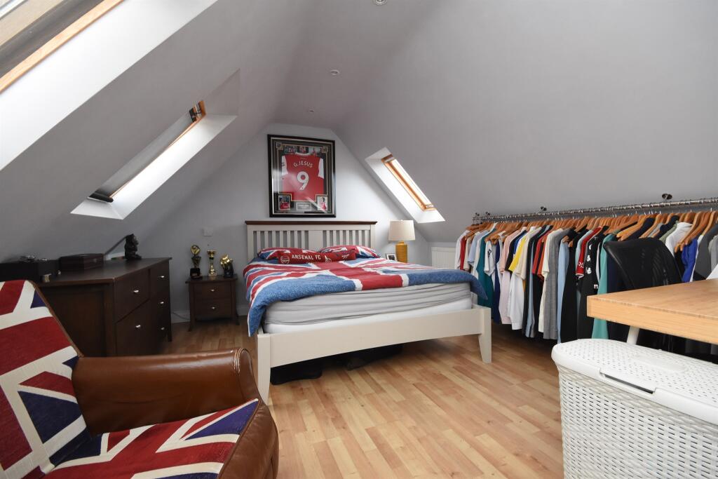 Additional property image - Samuel Manor, Chelmer Village, Chelmsford