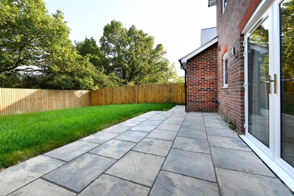 Additional property image - Hawthorn Close Main Road, Bicknacre, Chelmsford