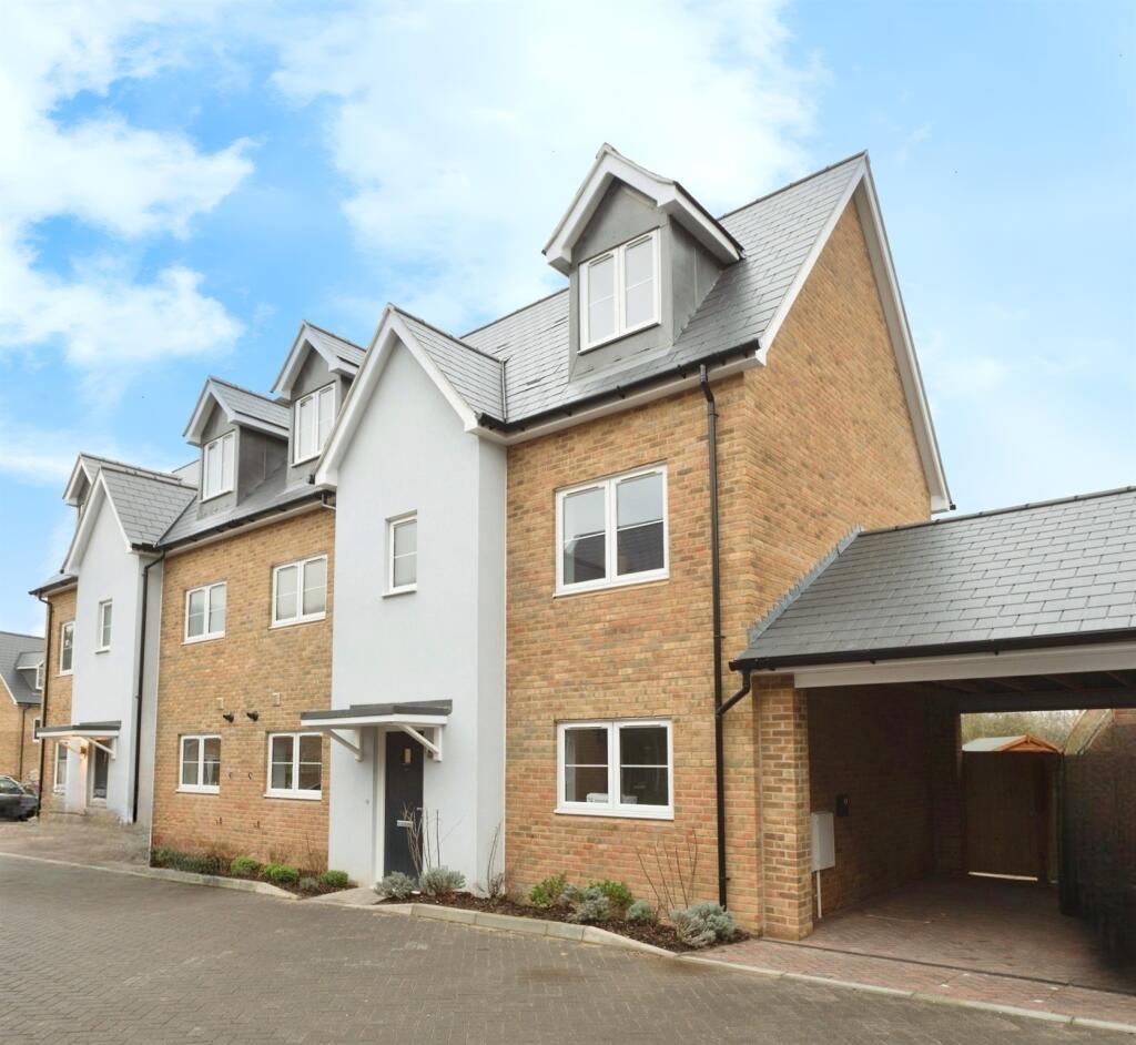 Main image of property: Hawthorn Close, Main Road, Bicknacre, Chelmsford