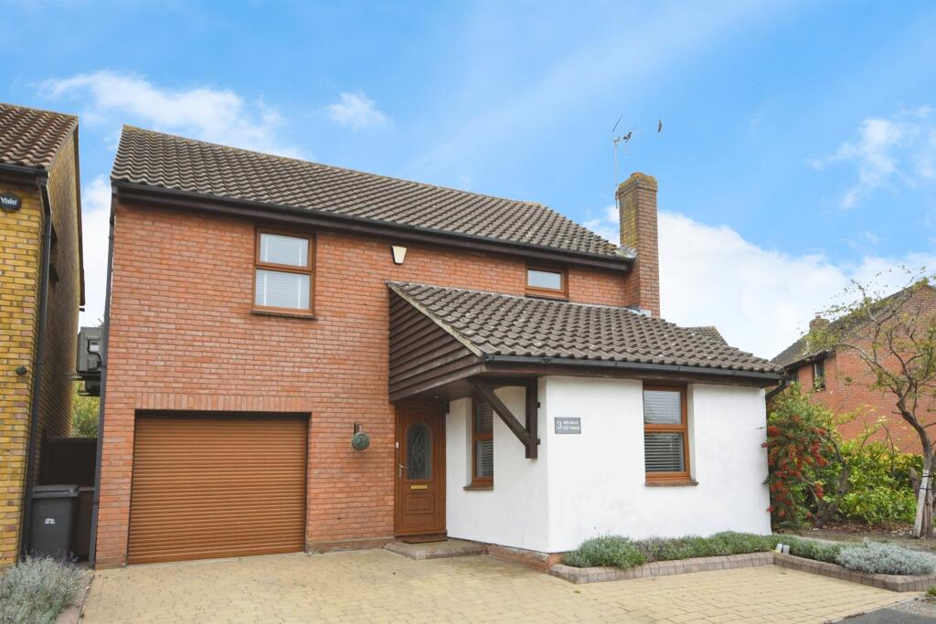 Main image of property: Melville Heath, South Woodham Ferrers, Chelmsford