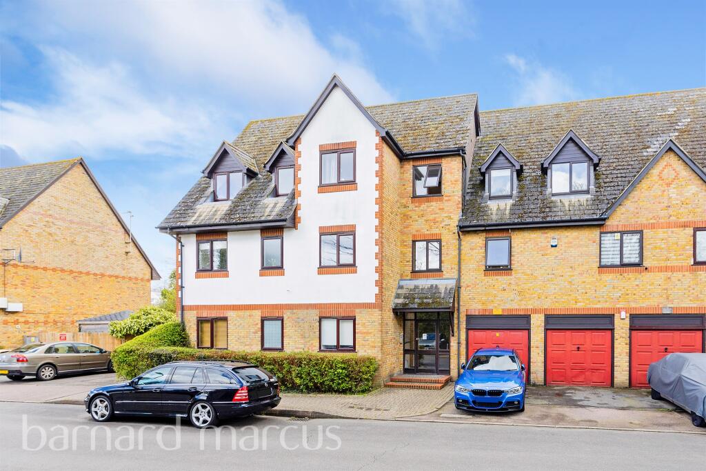Main image of property: Commonside Close, Sutton
