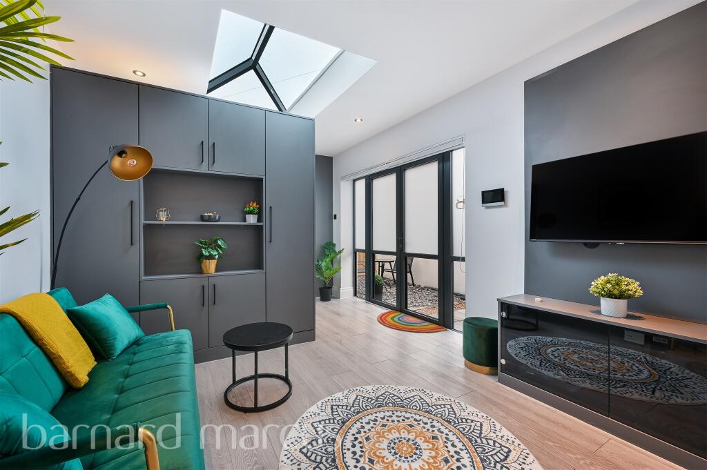 Additional property image - Elmhurst Avenue, Mitcham